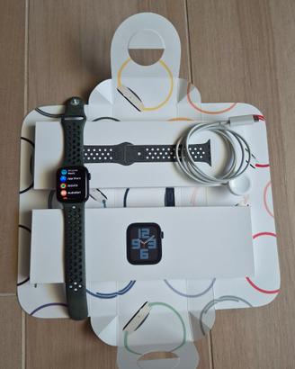 Apple Watch SE (2ª Gen) GPS 40mm - In Garanzia