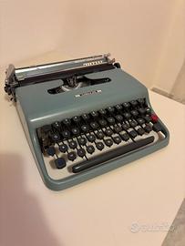 Macchina da scrivere Olivetti Lettera 23