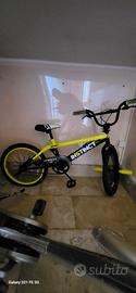 bicicletta BMX INSTICT 
