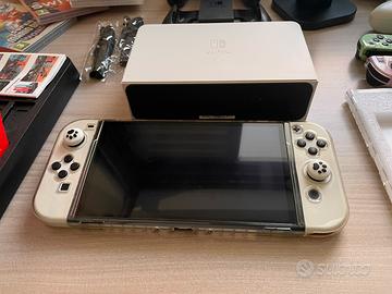 Nintendo Switch OLED 64GB completa con accessori
