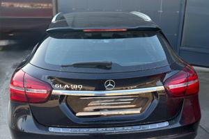 Mercedes-Benz GLA 180 Sport – Benzina 1.6