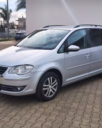 VOLKSWAGEN Touran 1.9 TDI 105 CV Highline 7 POSTI