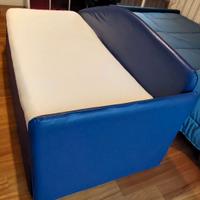 Doppio letto singolo in ecopelle bluette