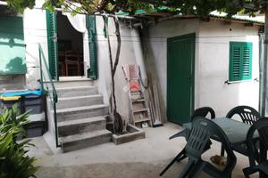 4 LOCALI A OLEVANO ROMANO