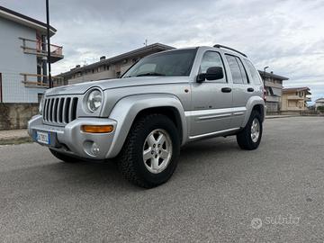 Jeep Cherokee 2.5 CRD Limited