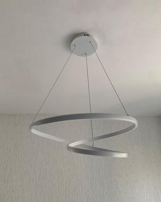 Lampadario LED moderno a sospensione