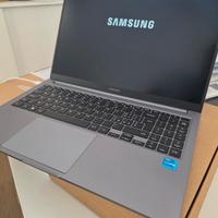 Samsung Galaxy Book 4 i3 8GB 256GB NUOVO