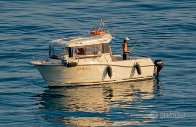 Quicksilver Capture 675 Pilothouse