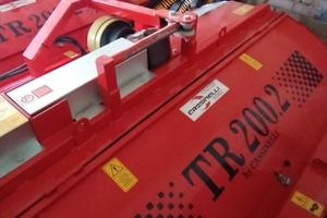 Raccogli nocciole cassinelli