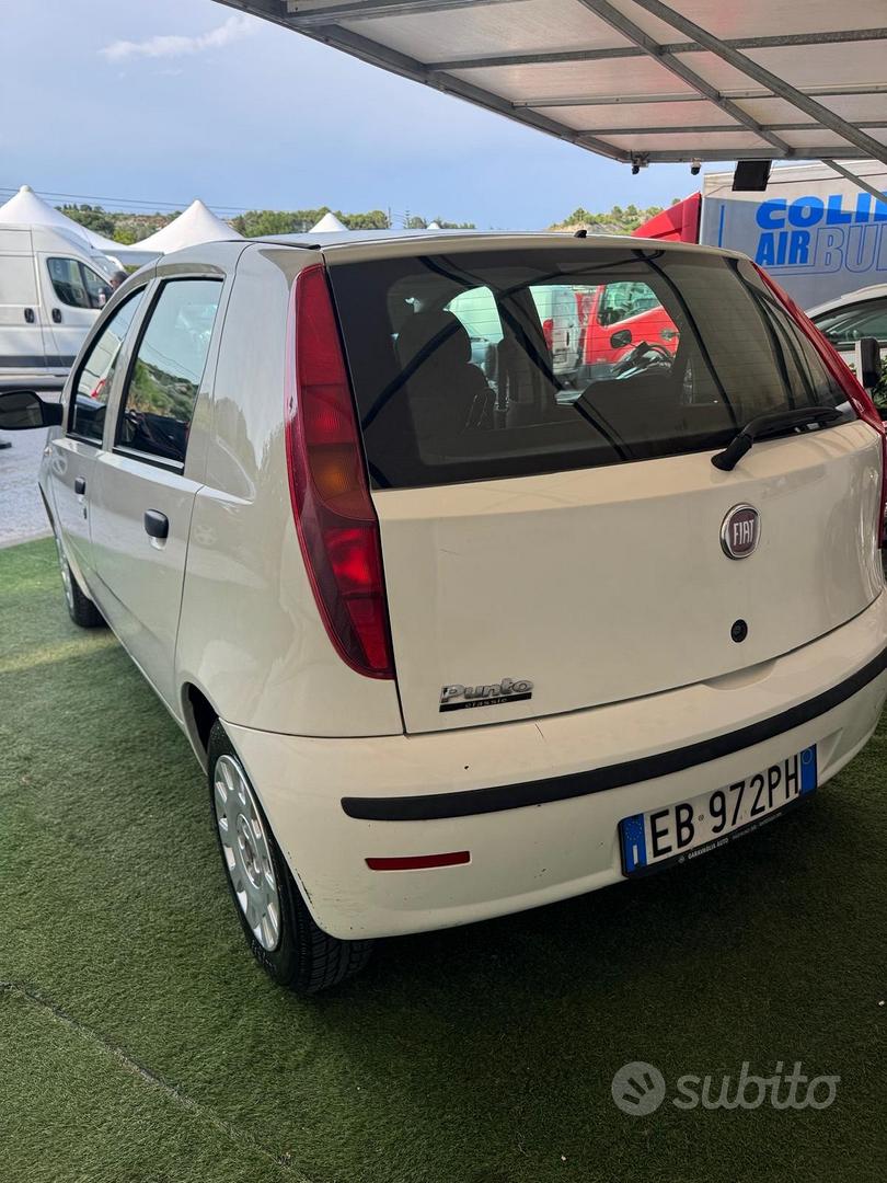 Fiat Punto Classic 2010 photo 5