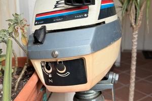 Motore fuoribordo marino Evinrude 4 cv