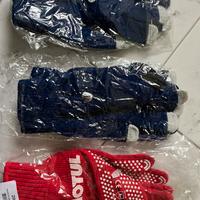 Guanti touch e normali