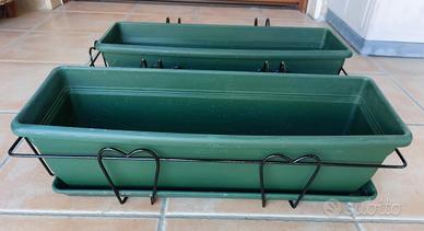 2 Fioriere da balcone o ringhiera.