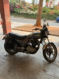 Suzuki gr 650 d'epoca 