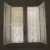 Finestra interna in legno