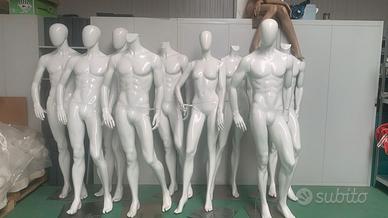 MANICHINI INTERI NEGOZIO COLORE BIANCO