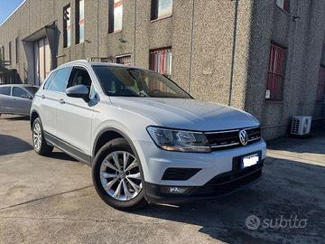 VOLKSWAGEN Tiguan 2.0 TDI SCR DSG Style BlueMoti