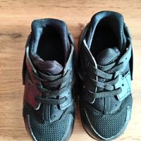 scarpe nike nr 23.5