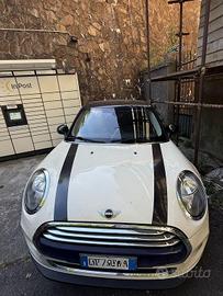 Mini Cooper D 1.5 D Cooper D Business XL