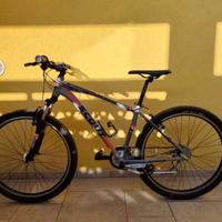 MTB alluminio montata Shimano