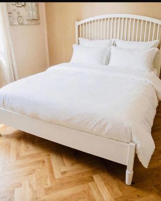 Letto matrimoniale bianco