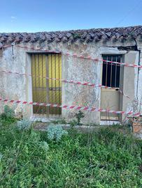 Rudere indipendente con terreno