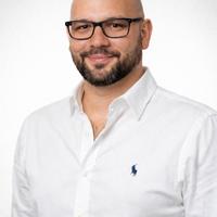 Magazziniere o selezzione personale su saldatura