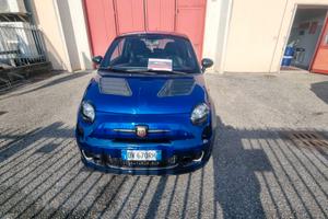 Abarth 500 1.4 Turbo T-Jet essesse