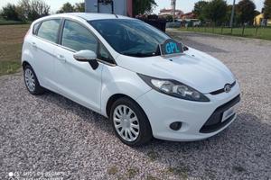 Ford Fiesta 1.4 5 porte Bz.- GPL 92CV