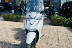 HONDA SH 150 TUTTO INCLUSO ANCHE PASSAGGIO! MIN
