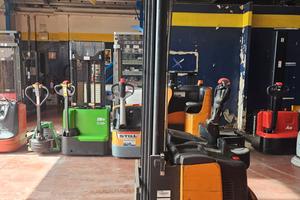 Transpallet elettrico portata 1400 kg marca STILL