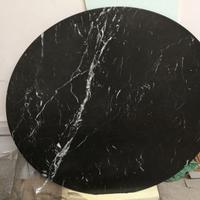 tavolo in marmo e basamento plexiglass