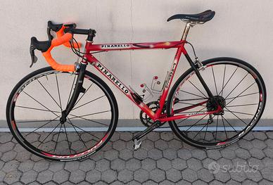 Bicicletta da corsa Pinarello Opera modificata 