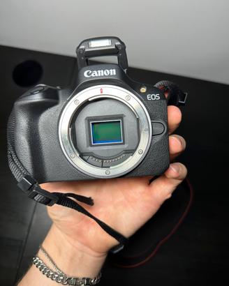 CANON EOS R100