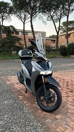 Honda SH 350 modello SPORT 