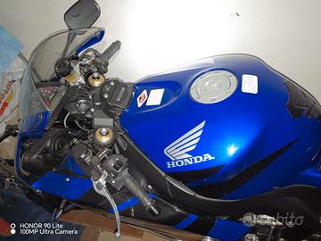 HONDA CBR 1000 RR 