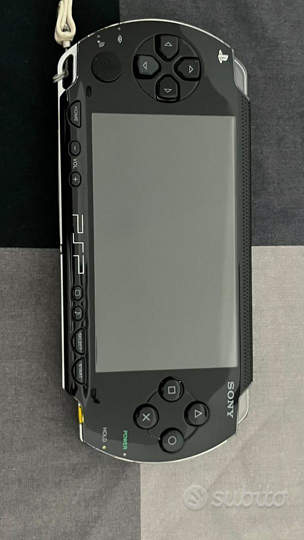 Sony PSP 1004 Fat nera in condizioni eccellenti - Console e Videogiochi ...