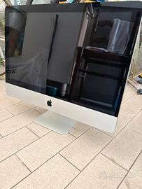 Apple iMac 21.5 2010