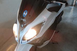 Kymco 400i