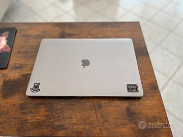 Macbook air pro 2019 1 terabyte 16p