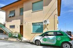 Tempocasa propone appartamento piano terra in zona