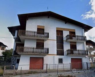 Immobile in asta di 310 m² con più di 5 locali a P