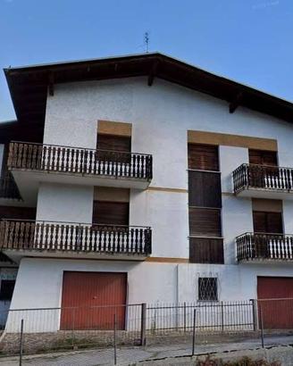 Immobile in asta di 310 m² con più di 5 locali a P