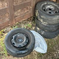 Set cerchi e gomme per Polo