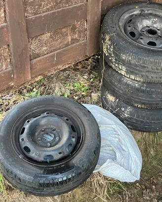 Set cerchi e gomme per Polo