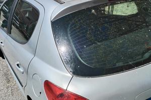 Peugeot 207 1400 benzina