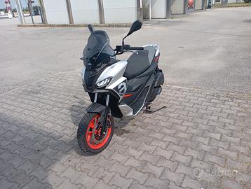 Aprilia SR GT 200 - 2023