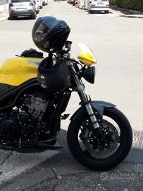 Triumph Daytona 955i trasformata Speed