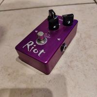 Suhr Riot distorsore/overdrive per chitarra