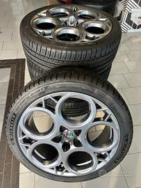 AR01 Kit Originale Alfa Romeo Tonale 20"